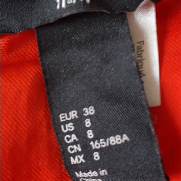 Adorable front zipper dress. Blood orange colour. - Picture 2 of 3